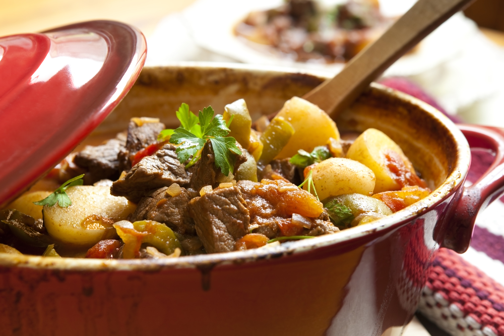 Welche Vitamine und Nährstoffe hat Gulasch?