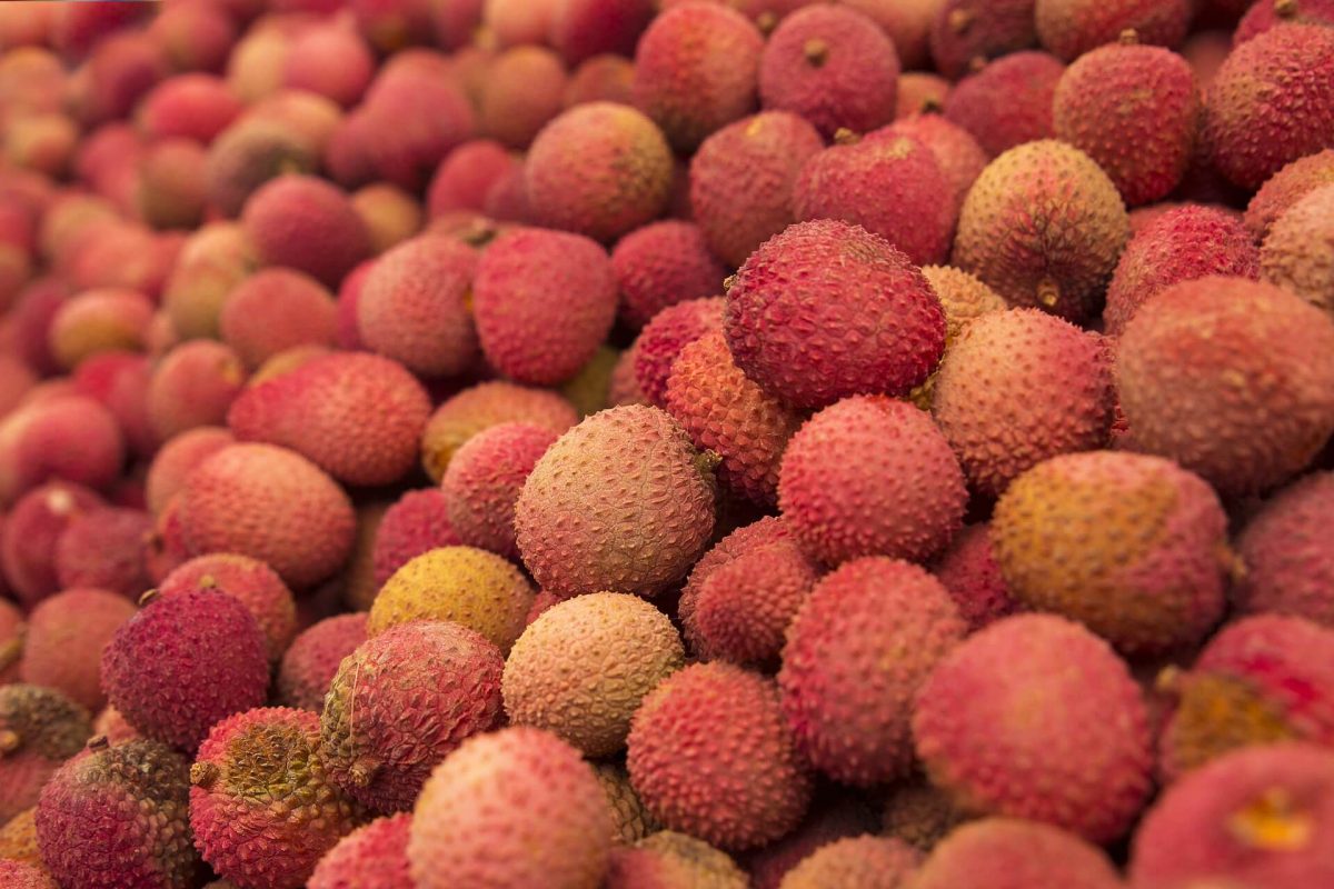 Die Litschi enthält zahlreiche Vitamine und Nährstoffe